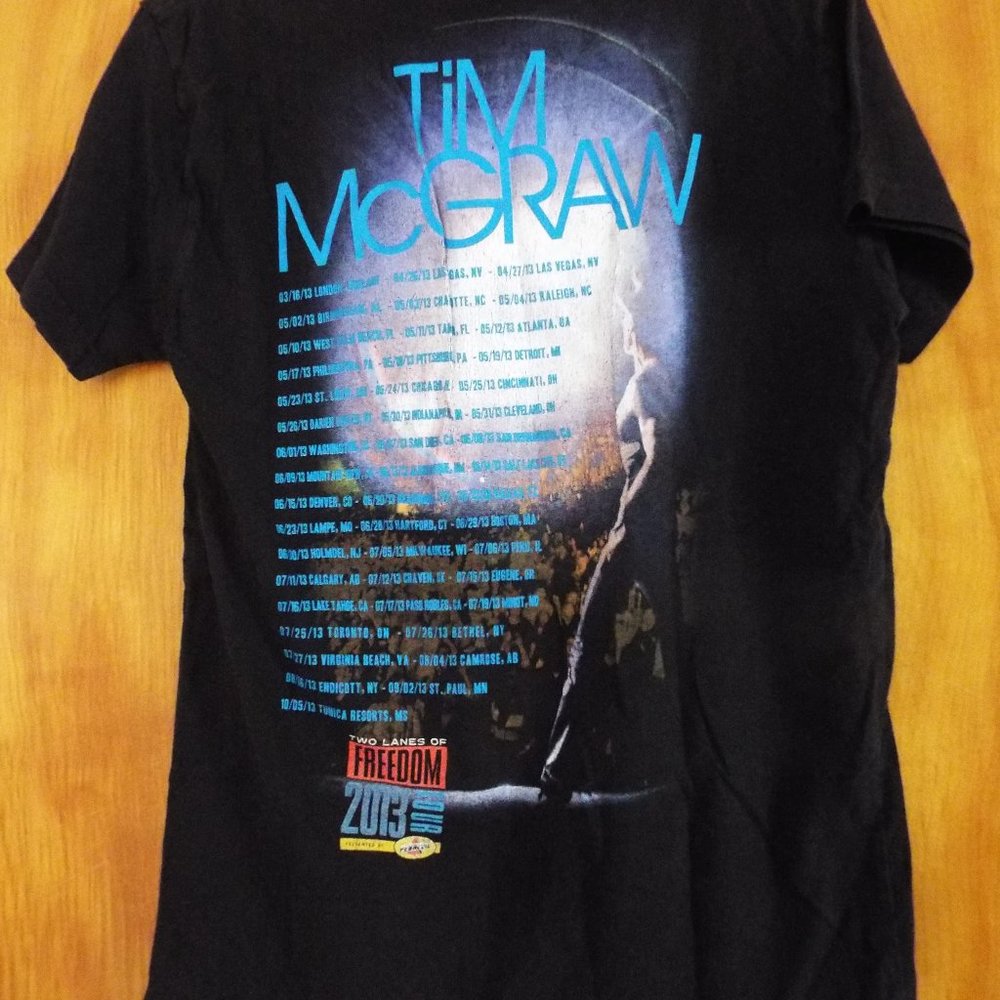 Tim McGraw Two Lanes Of Freedom Size Small 2013 Tour - Picture 3 of 5